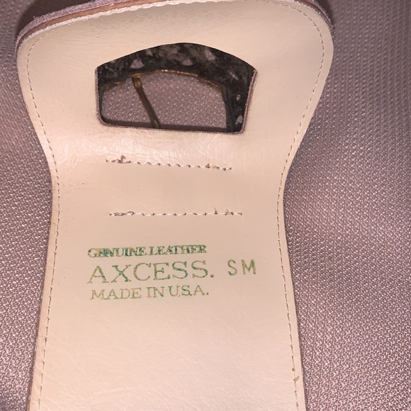 Access. Small Genuine Leather & Stretch Mauve Brass Tone Buckle Belt - Picture 8 of 11